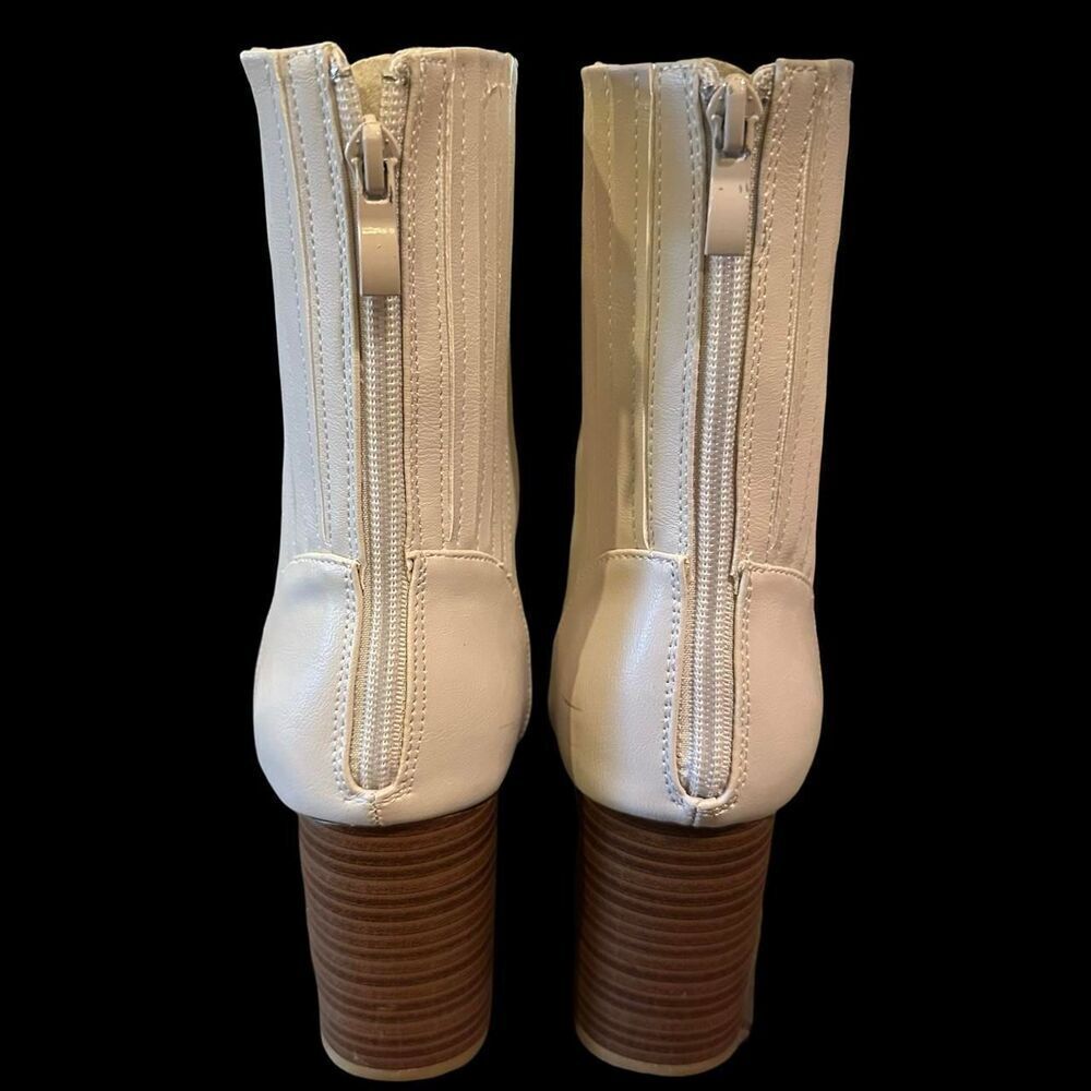 Women's Faux Leather Tru Comfort White Boots Size10 - Picture 3 of 6